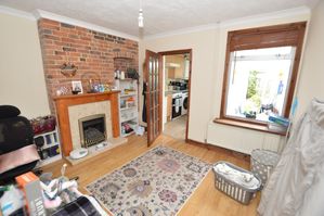 Dining Room- click for photo gallery